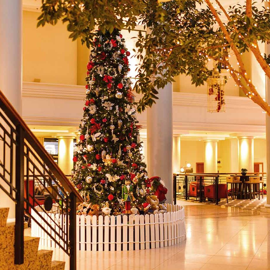 Hyatt-Regency-Birmingham-Christmas-Lobby-Tree Hyatt-Regency-Birmingham-Christmas-Lobby-Tree